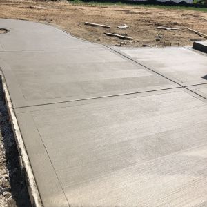 FRONT DRIVEWAY