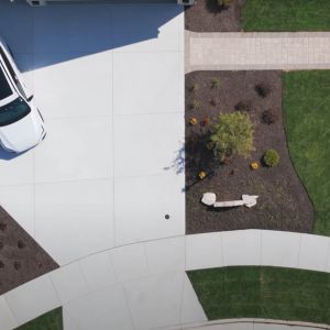 FRONT DRIVEWAY