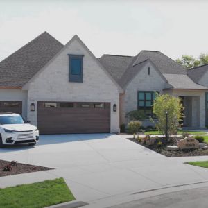 FRONT DRIVEWAY